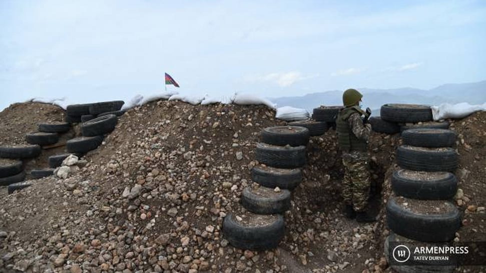 Moscú está seriamente preocupada por el reciente aumento de incidentes armados que ocurren en ciertas secciones de la frontera entre Armenia y Azerbaiyán y pidió eviten agravar más la situación, dijo Alexander Bikantov, vocero de la Cancillería de Rusia.