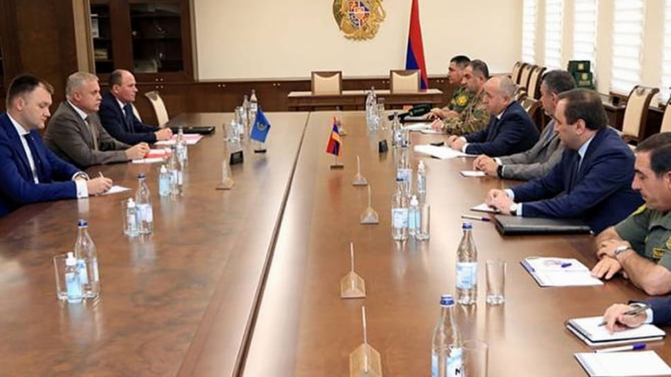 Armenia recibe con descontento al presidente de la OTSC