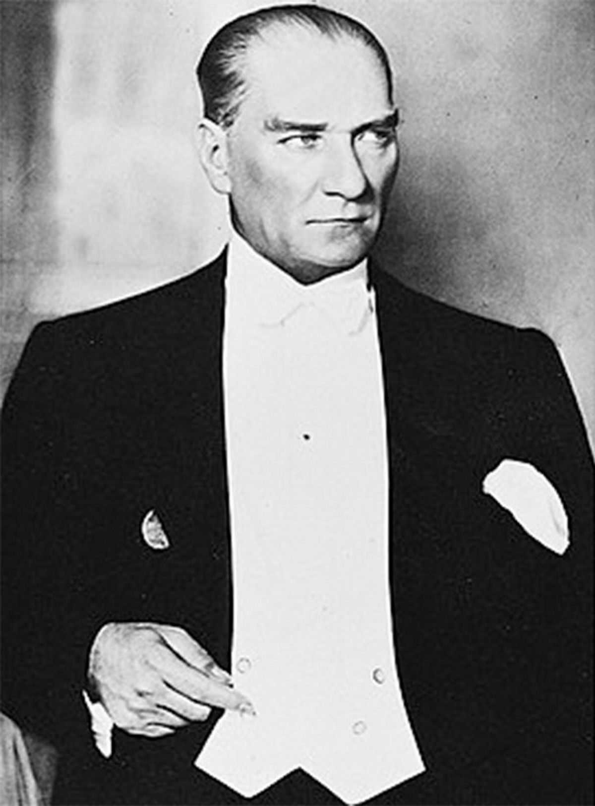Mustafa Kemal Atatürk,