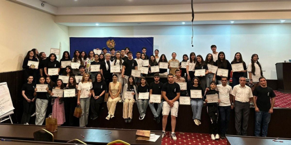 Reunión de jóvenes armenios en la Olimpiada Panarmenia de Armenología 2024