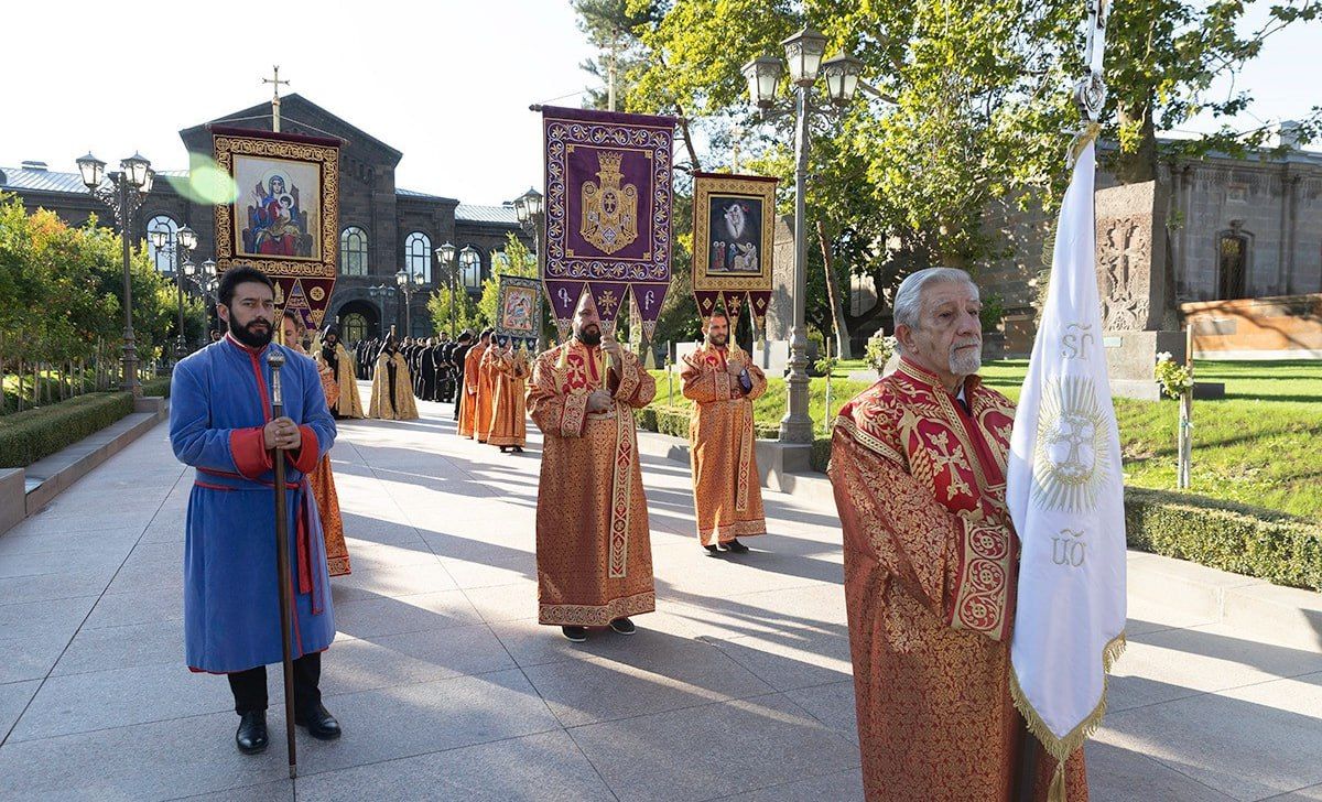 reapertura catedral etchmiadzin