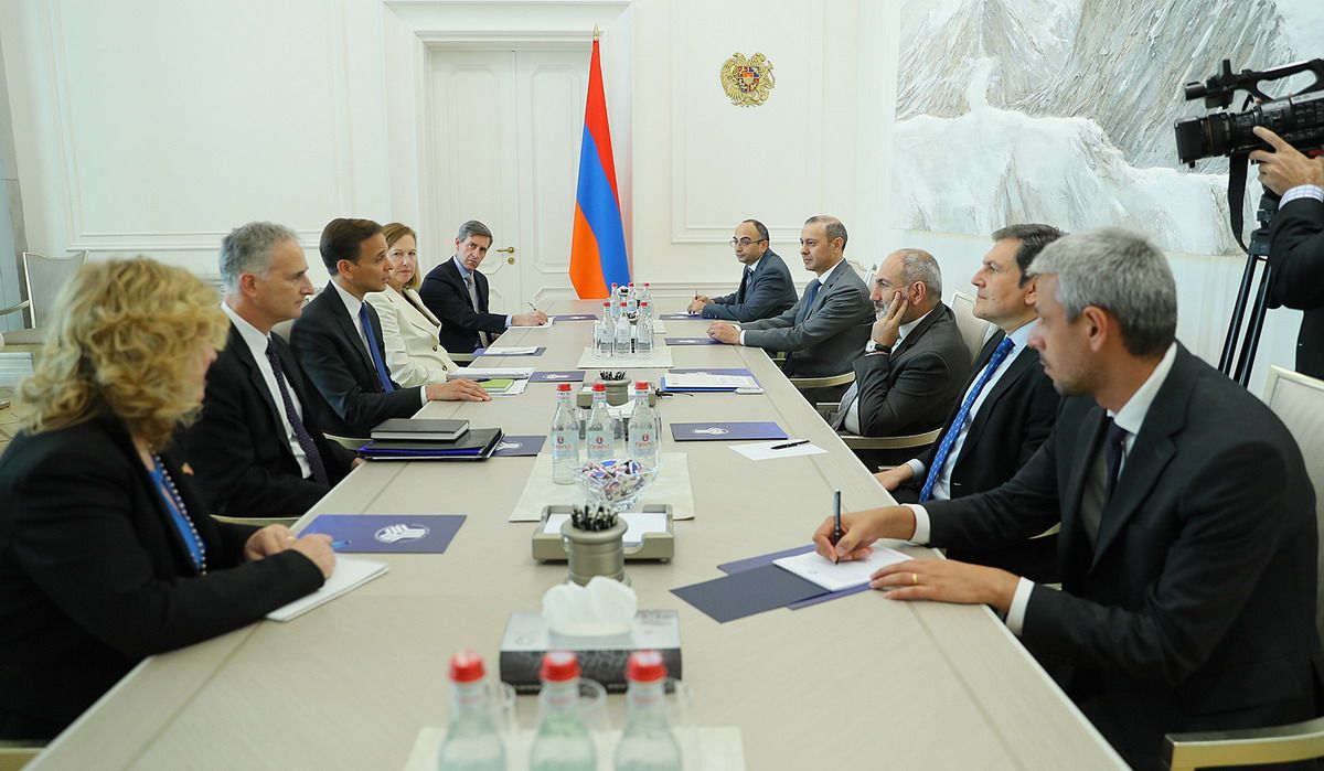 armenia estados unidos reformas democráticas