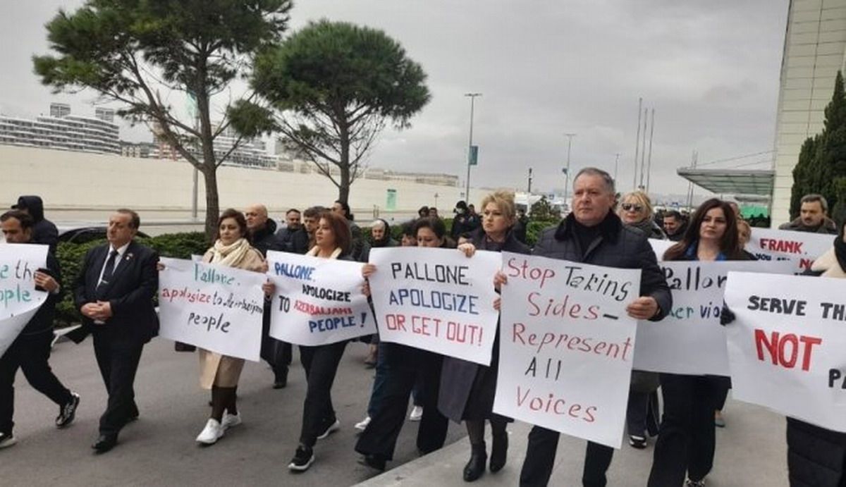 Frank Pallone abandonó Azerbaiyán tras ser acosado en su visita a la COP-29 en Bakú