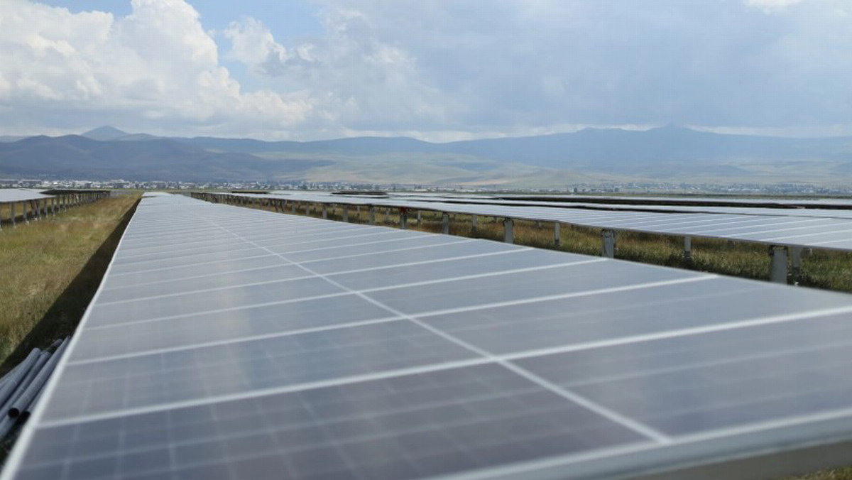 China energía solar Armenia energía nuclear