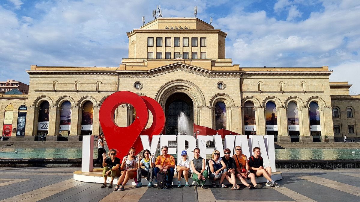 Armenia enfrenta pérdidas en ingresos por turismo a pesar del incremento en la duración de estancia