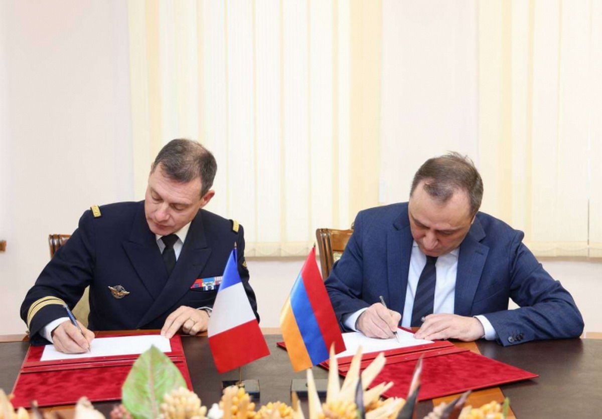 Armenia y Francia firman un programa estratégico de cooperación en defensa para 2025