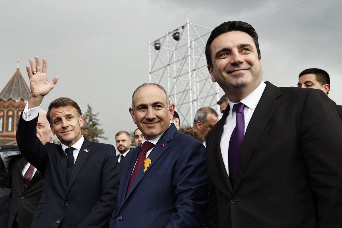 macron armenia gyumri