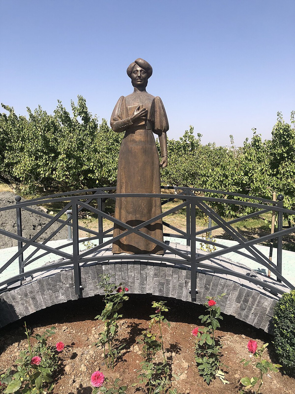 zabel yesayan jardines silihdar