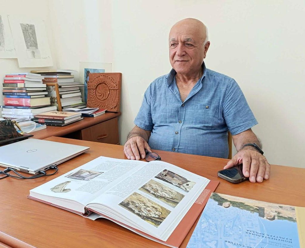 libro tigranakert artsaj