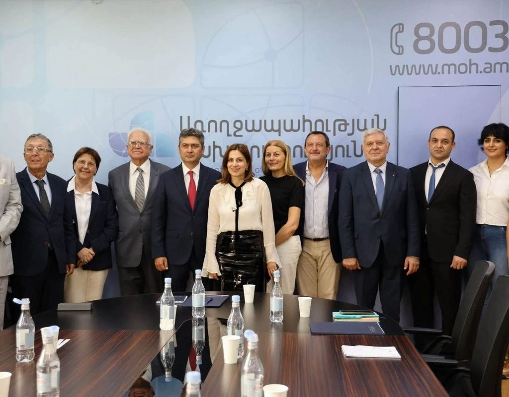 cooperación médica armenia francia