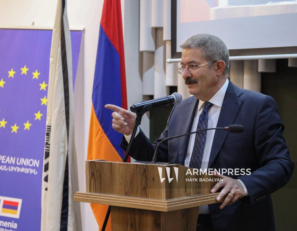van armenia Turquía