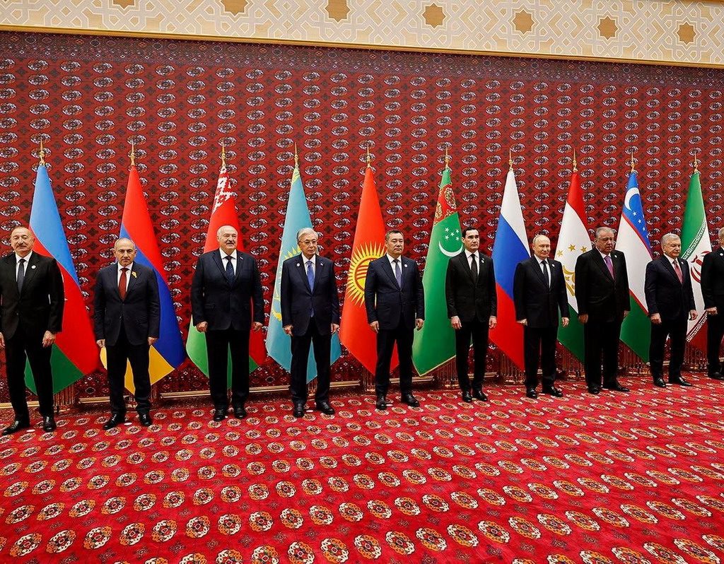 cumbre cei turkmenistán