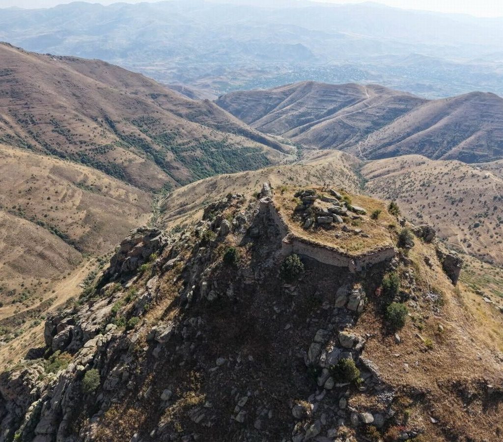 fortaleza medieval proshaberd
