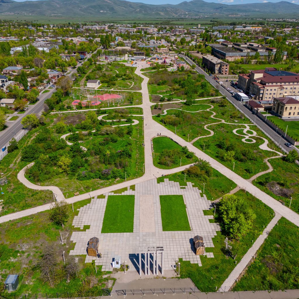 fundación aznavour gyumri