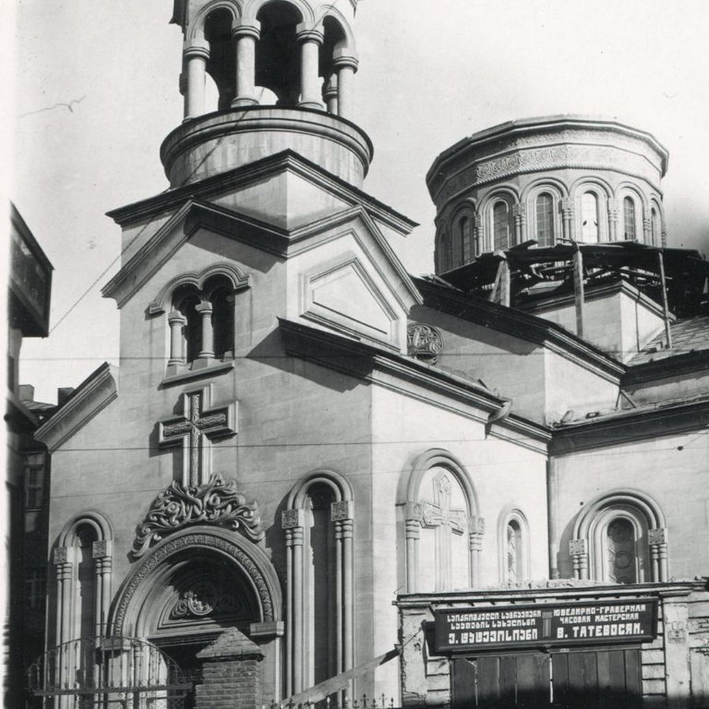 iglesia armenia tiflis