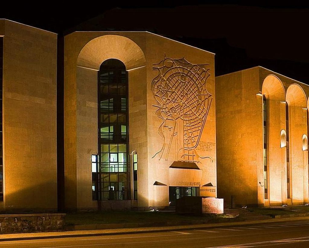 museo historia Ereván