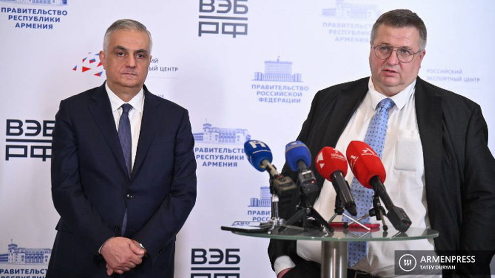 Armenia y Rusia firman acuerdo económico en pleno auge