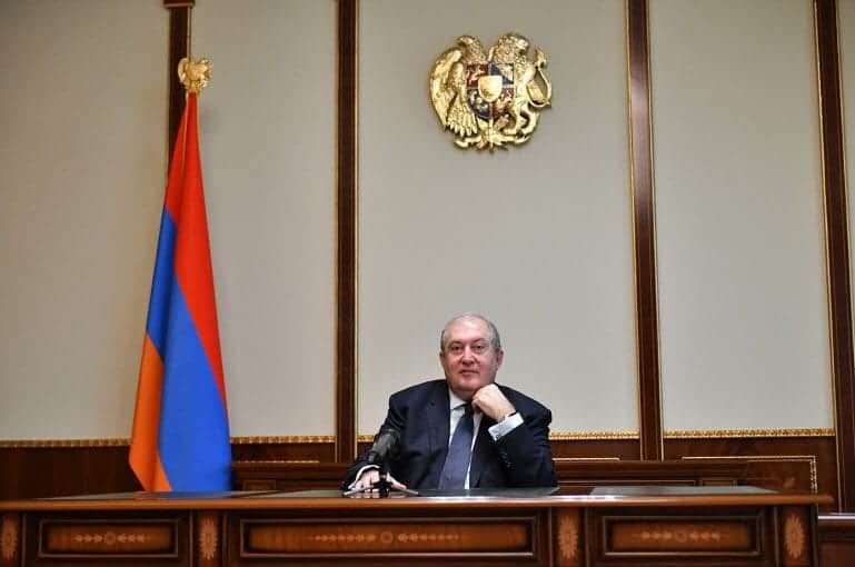 Armen Sargsyan: renuncia del Primer Ministro y elecciones extraordinarias