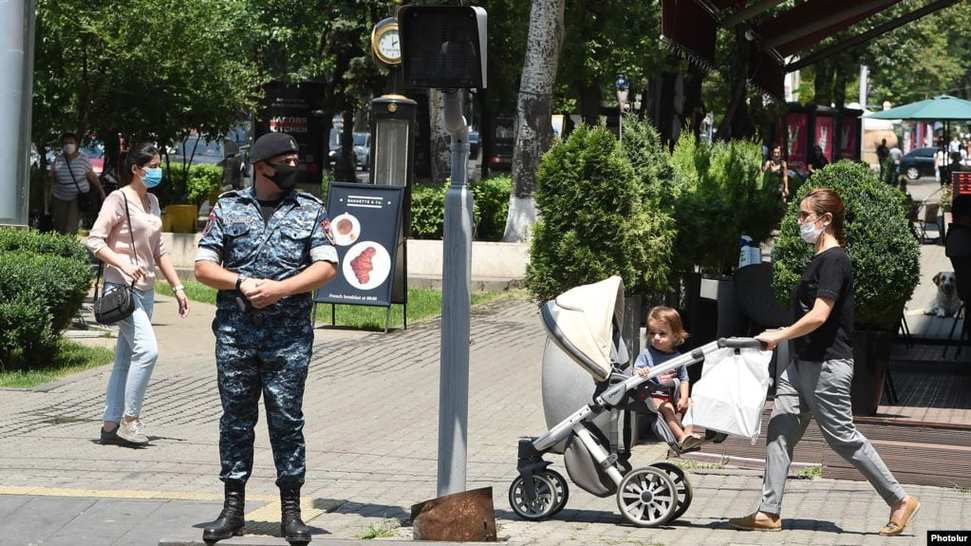 Armenia extenderá cuarentena  por otros 6 meses
