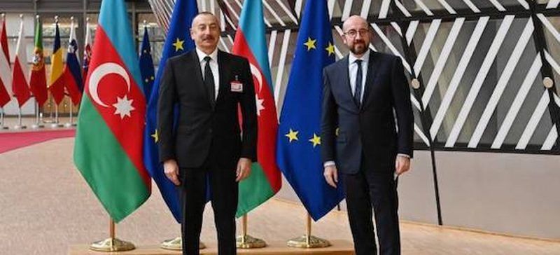Los mandatarios del Cáucaso volvieron a intercambiar reclamos. Azerbaiyán pidió el corredor Zangezur y Armenia pidió que dejara de boicotear