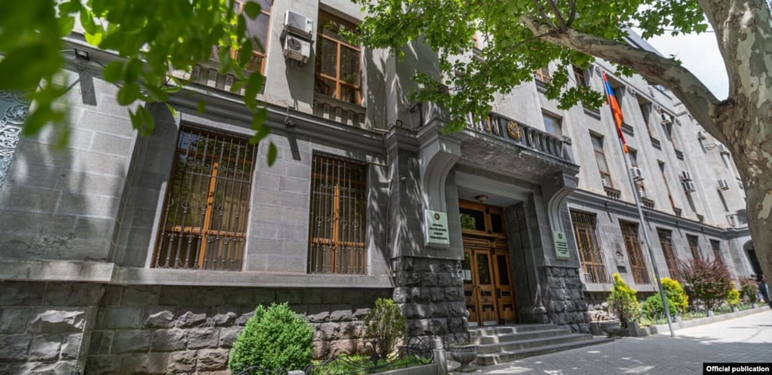 En 2021 Armenia procesó a 1.698 funcionarios por corrupción