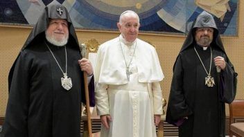 Garegin II se reunió con el Papa y pidió por los cautivos armenios