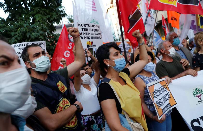 Turquía arresta a 82 opositores. Busca quitar la inmunidad de Garo Paylan y de otros 6 diputados más del HDP.