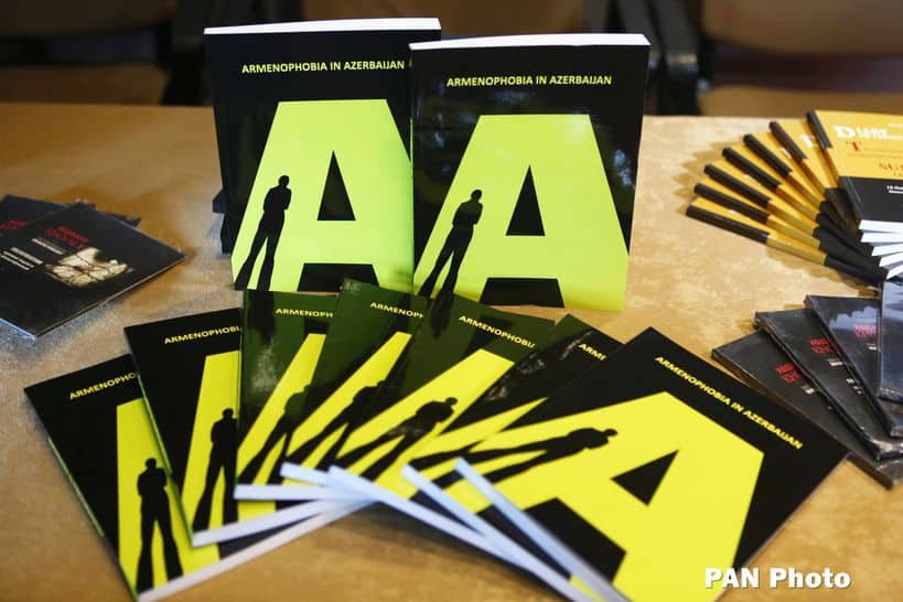 Armenia denuncia que Azerbaiyán enseña racismo a los niños