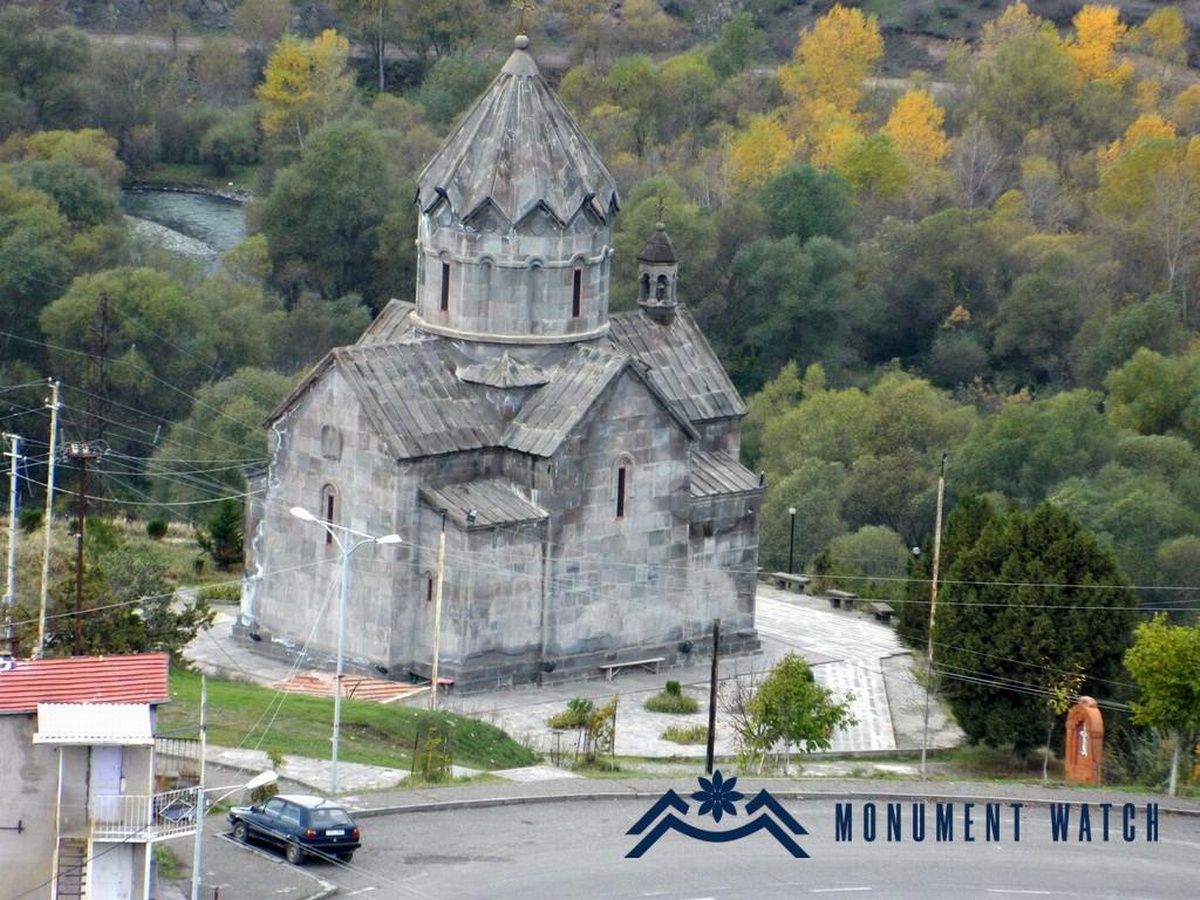 Los azerbaiyanos convierten la iglesia Surb Hambardzum de Berdzor en una mezquita