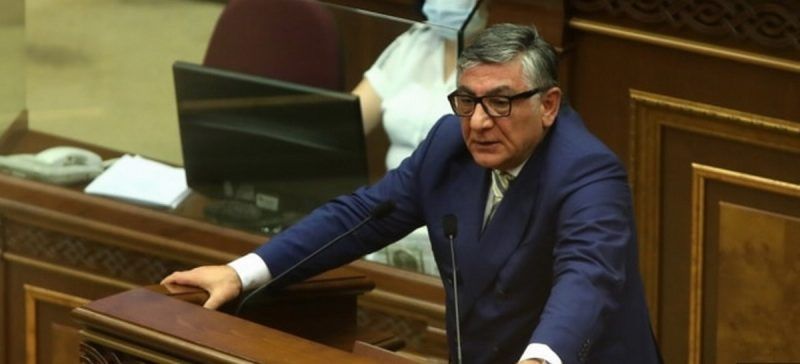 Khachatur Suqiasyan es dueño de empresas contratistas con vínculos a  funcionarios armenios