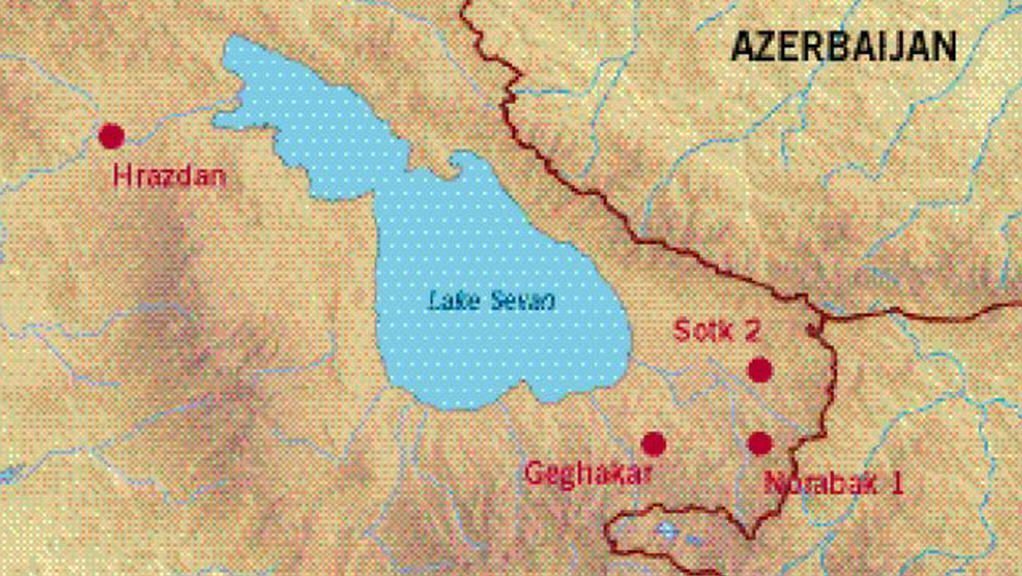 Azerbaiyán oro sotk