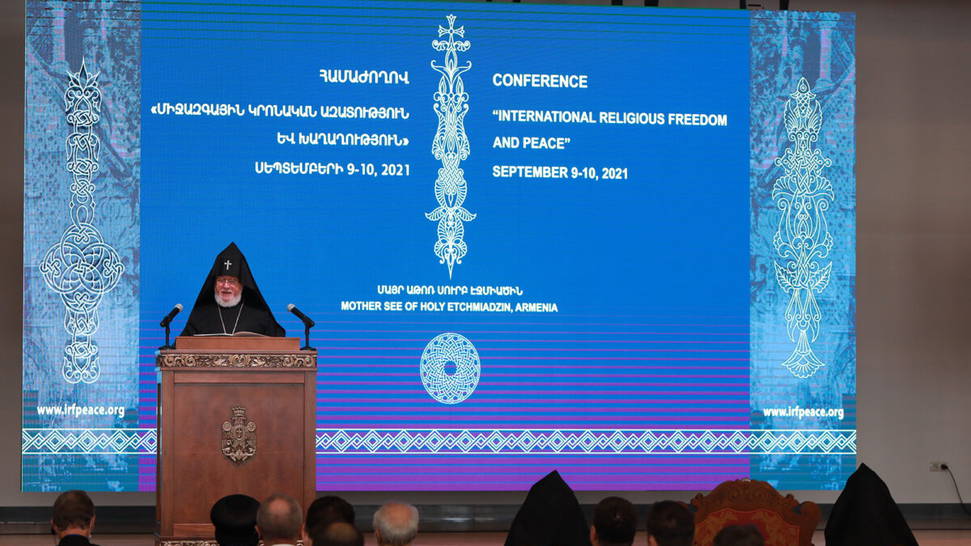 Armenia acoge una conferencia sobre libertad religiosa internacional y paz