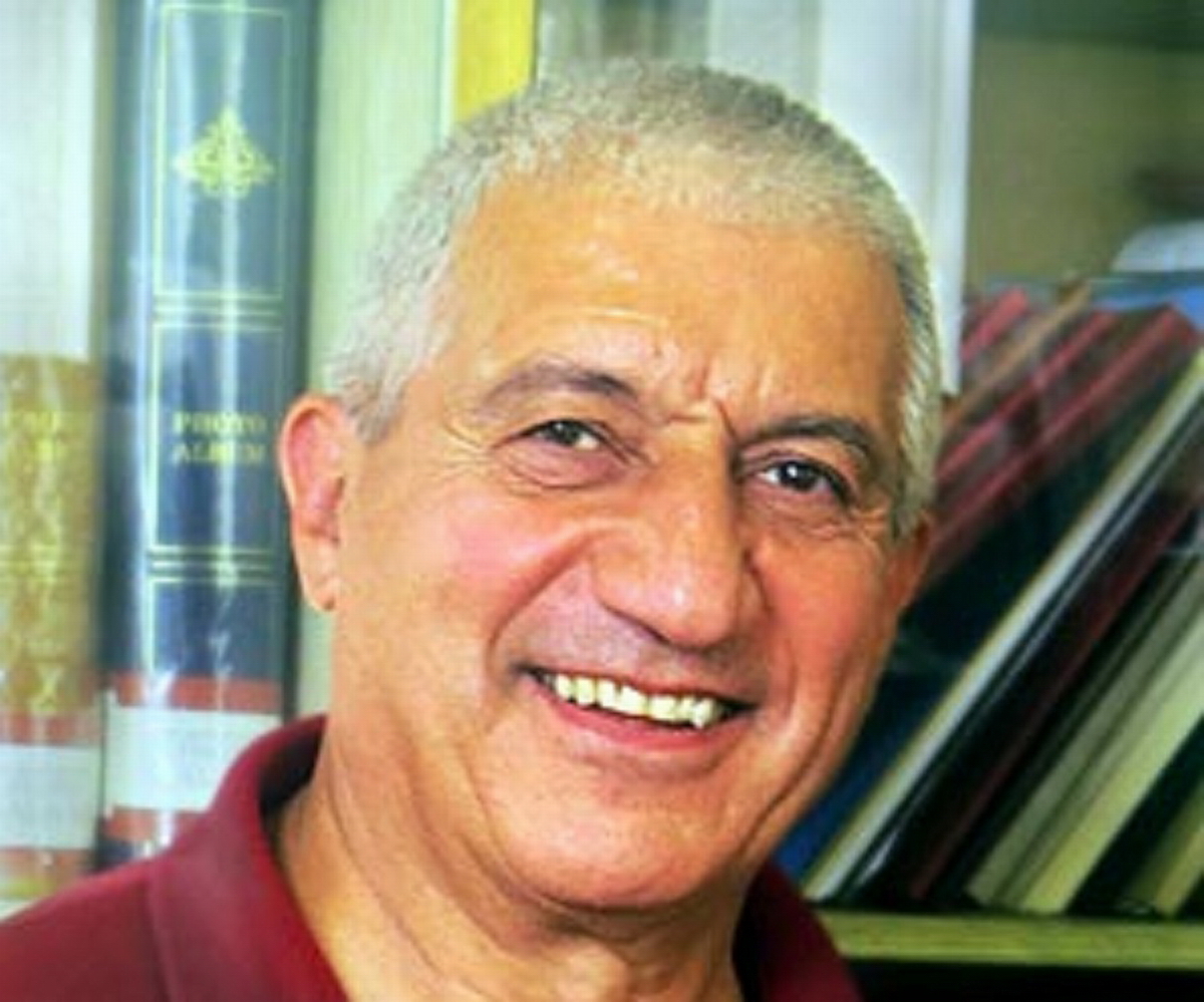 Ereván placa mishik ghazaryan