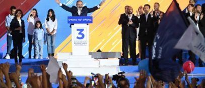 Armenia vota a Pashinyan y vuelve a repudiar a los ex presidentes