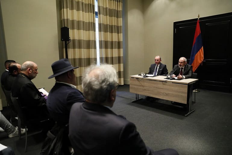 Pashinyan en Berlín: el entorno de seguridad en que está inserta Armenia es muy peligroso