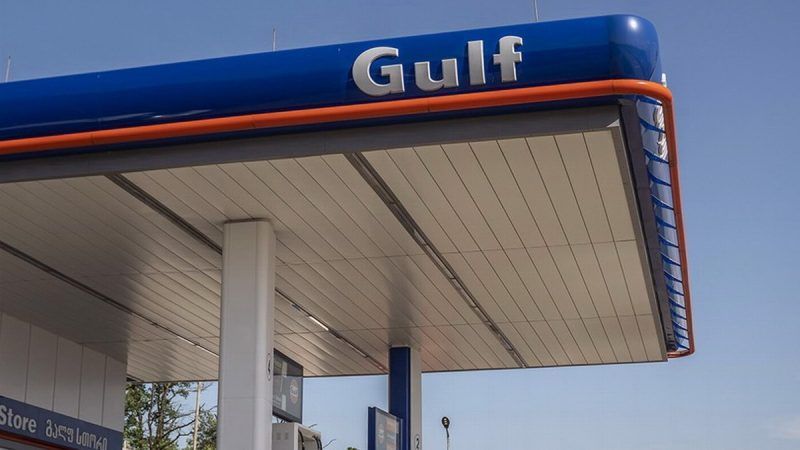 Bakú se "apoderaría" del mercado de combustibles de Armenia