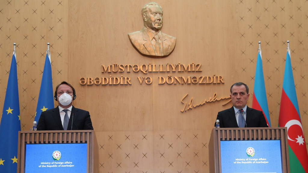 Aliyev logró su objetivo y Azerbaiyán recibirá €2 .000 millones de la UE