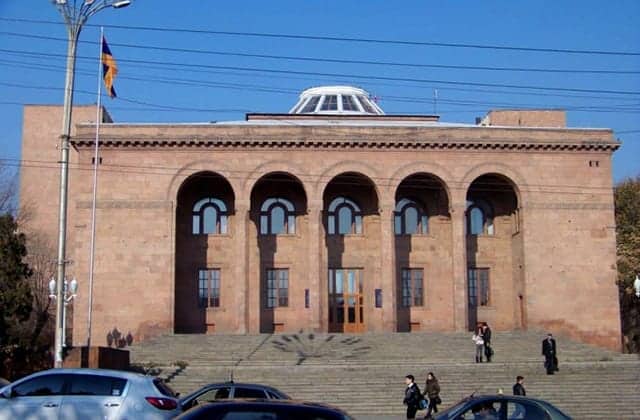 La Academia Nacional de Ciencias instó a sus socios internacionales a reconocer la independencia de Artsaj