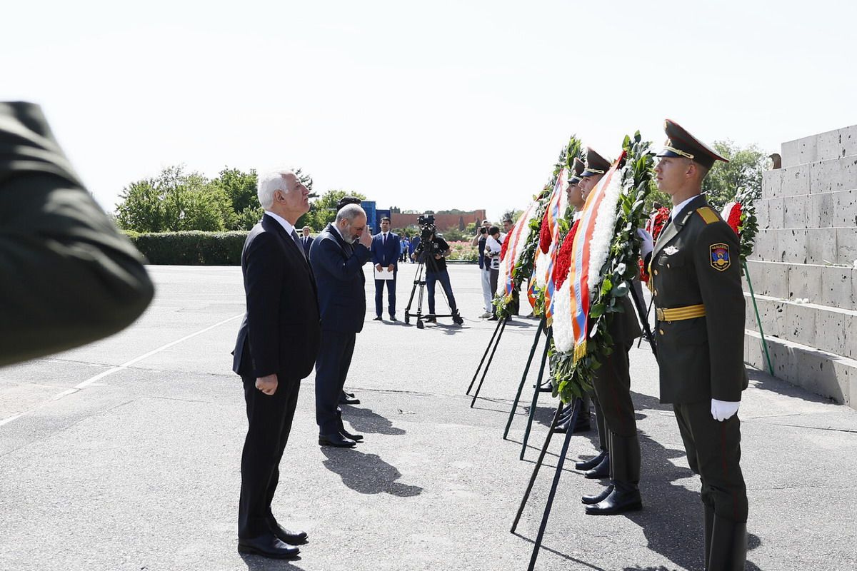105 aniversario de la Primera República de Armenia