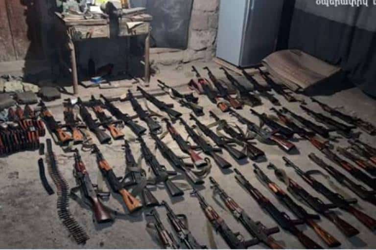 La venta ilegal de armas de guerra tras la guerra de Karabaj