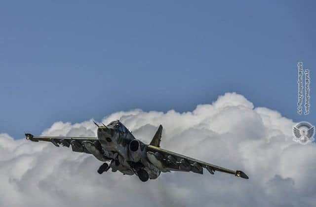 El miércoles, Azerbaiyán utilizó cazas multifuncionales F-16 turcos en el noreste y ahora también en la dirección sur del Ejército de Defensa de Artsaj, informó el servicio de prensa del Ministerio de Defensa de Artsaj.