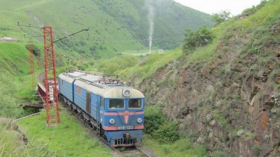 Pashinyan anunció inversiones de ferrocarriles rusos en Armenia