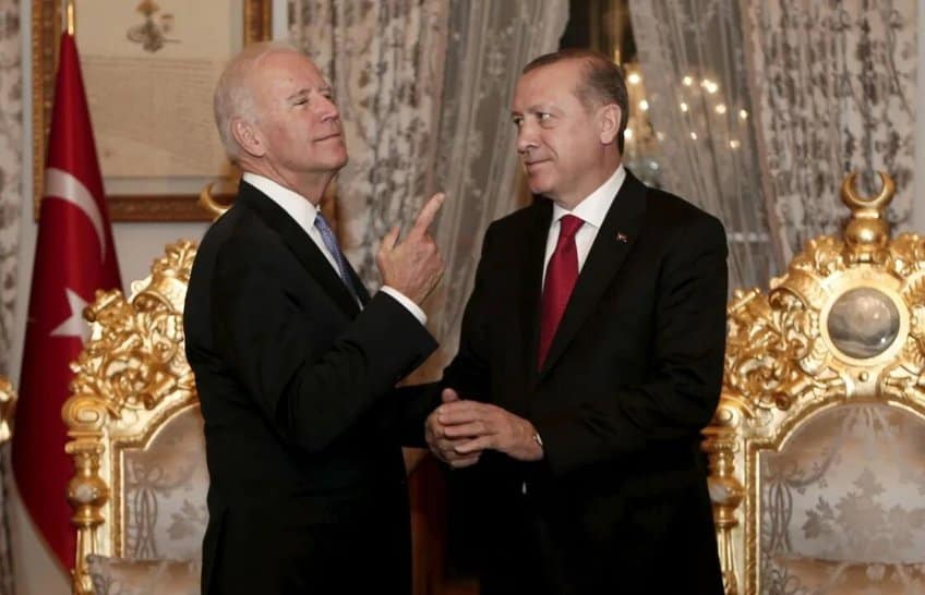 Turquía negocia con Armenia para complacer a Biden