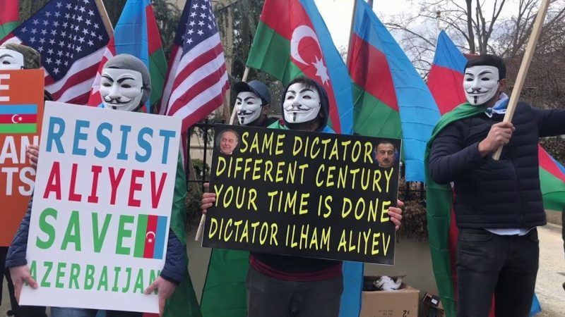 Occidente quiere que Aliyev haga cambios en su política interna
