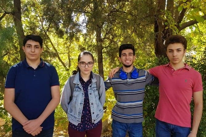 Escolares armenios ganan 4 medallas en la Olimpiada Internacional de Astronomía