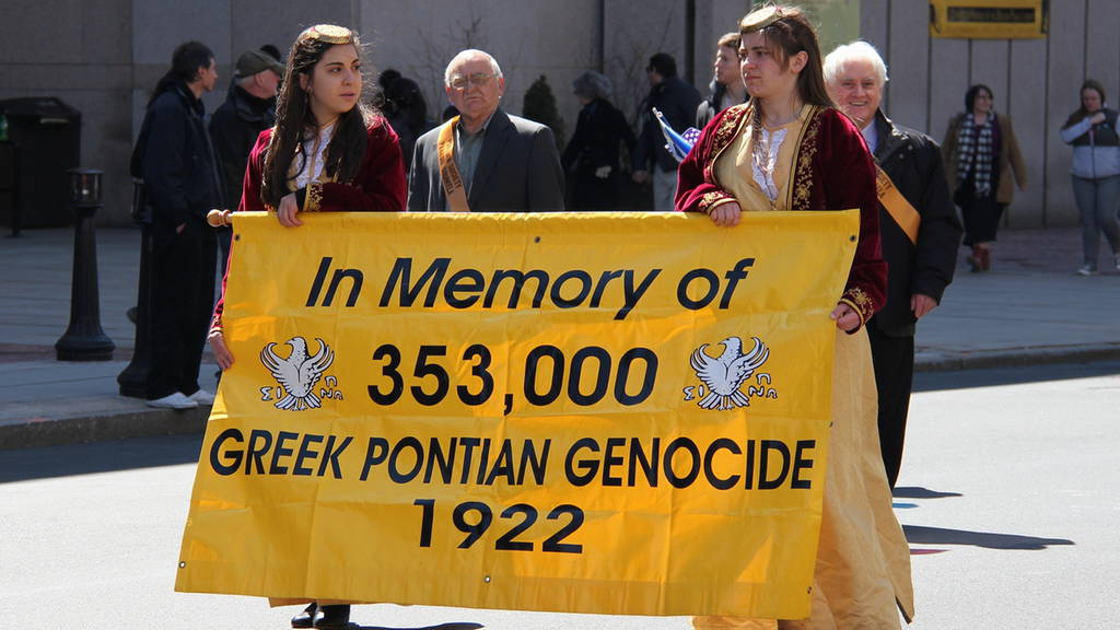 Presidenta de Grecia acusa a los turcos de genocidio de griegos pónticos