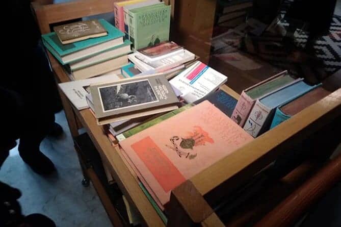 Armenia y Rusia analizan enseñar sus idiomas nacionales en las escuelas de ambos países