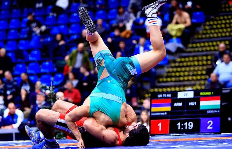 Presentan equipo armenio de lucha libre para el Mundial de Serbia