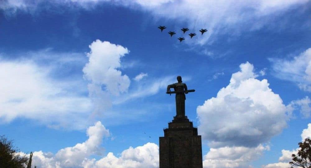 Armenia discute crear una milicia popular