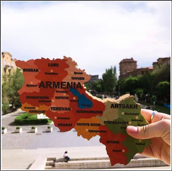 Armenia contrató a empresa de relaciones públicas o cabildeo de Washington para impulsar las relaciones entre Estados Unidos y Armenia.